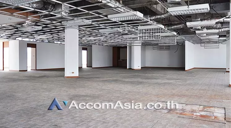 unit Office space For Rent in Ploenchit, Bangkok  near MRT Lumphini (AA15862)